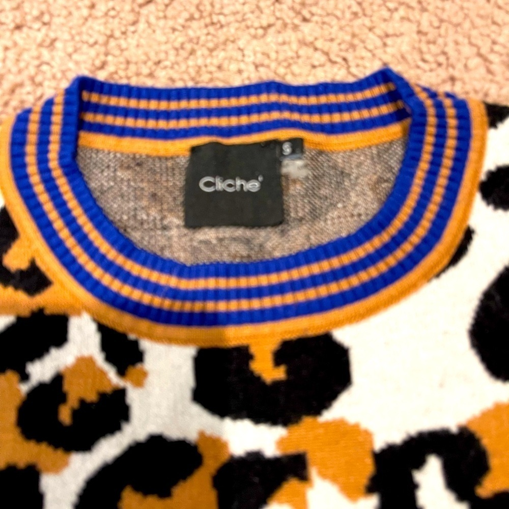 Women's CLICHE leopard print thick wool blend sweater - Picture 2 of 10
